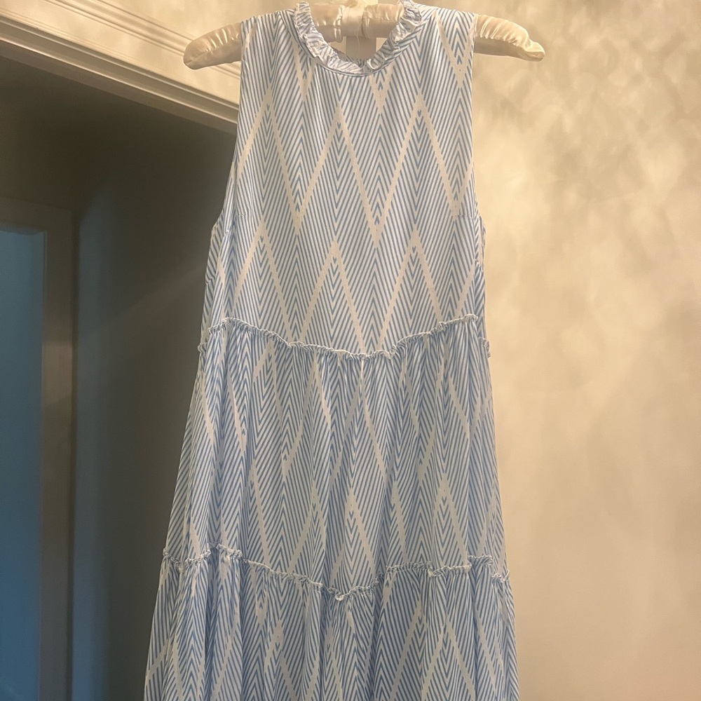 NWT- OLIPHANT sleevess dress -flattering arm- XS